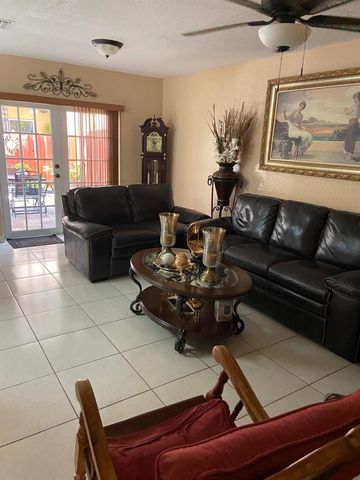 8752 NW 107th Terrace 8752, Hialeah Gardens, FL 33018