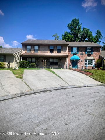 822 Village Drive, Brooksville, FL 34601