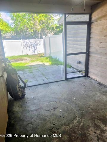 822 Village Drive, Brooksville, FL 34601