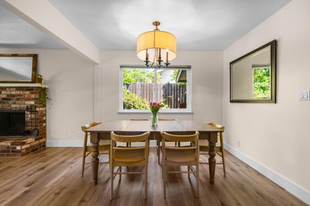 1803 Tanglewood Ln, Roseville, CA 95661