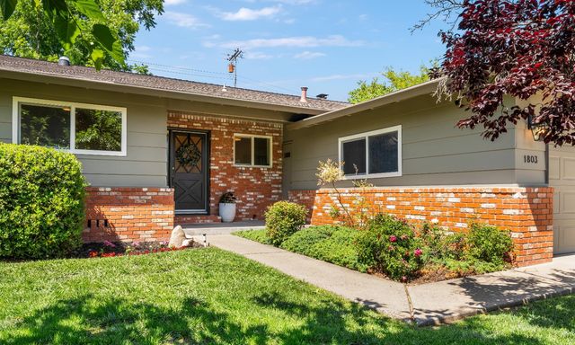 1803 Tanglewood Ln, Roseville, CA 95661