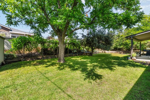 1803 Tanglewood Ln, Roseville, CA 95661