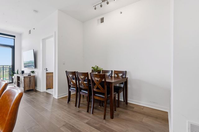 1240 2nd Street S 1031, Minneapolis, MN 55415