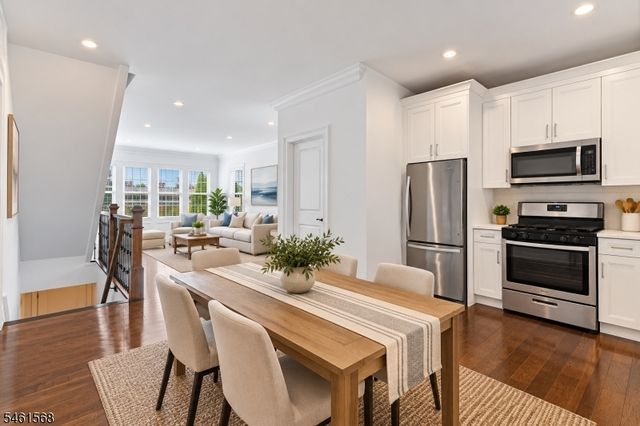 112 Cacciola Pl A, Westfield Town, NJ 07090