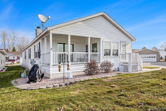 529 Swan Creek Court, Kimball, MI 48074