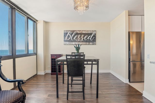 4800 S Lake Park Avenue 2005, Chicago, IL 60615