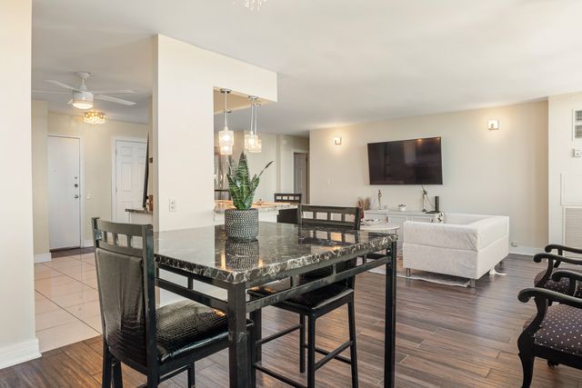 4800 S Lake Park Avenue 2005, Chicago, IL 60615