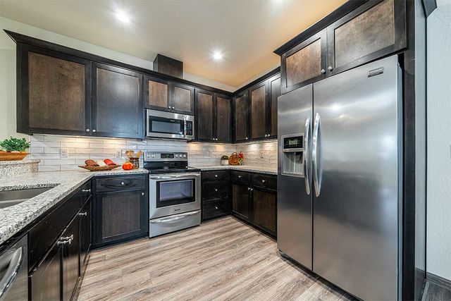 3860 Creek View Drive, Medford, OR 97504