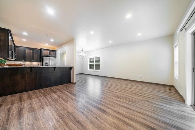 3860 Creek View Drive, Medford, OR 97504