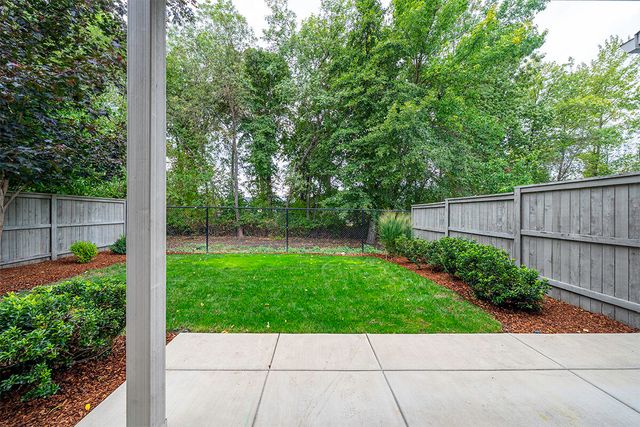 3860 Creek View Drive, Medford, OR 97504