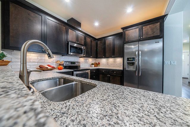 3860 Creek View Drive, Medford, OR 97504