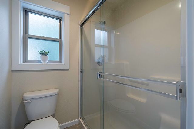 3860 Creek View Drive, Medford, OR 97504