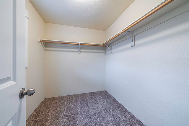 3860 Creek View Drive, Medford, OR 97504