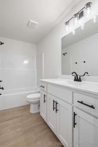 12513 N 134 Avenue, Owasso, OK 74021