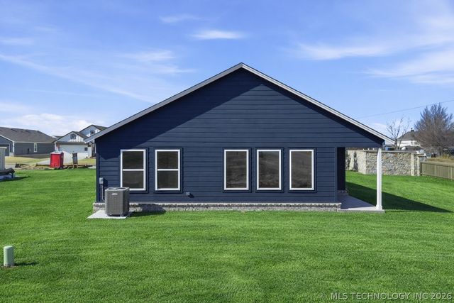 12513 N 134 Avenue, Owasso, OK 74021