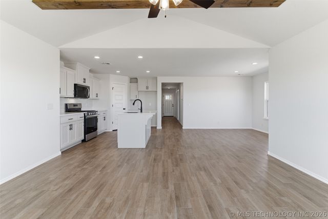 12513 N 134 Avenue, Owasso, OK 74021