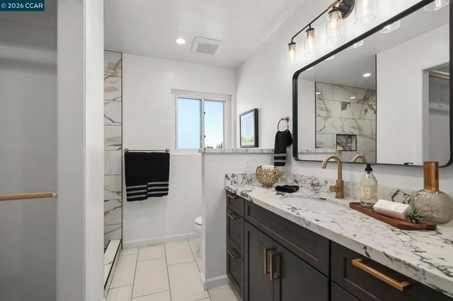 1325 Sumac Cir, Concord, CA 94521