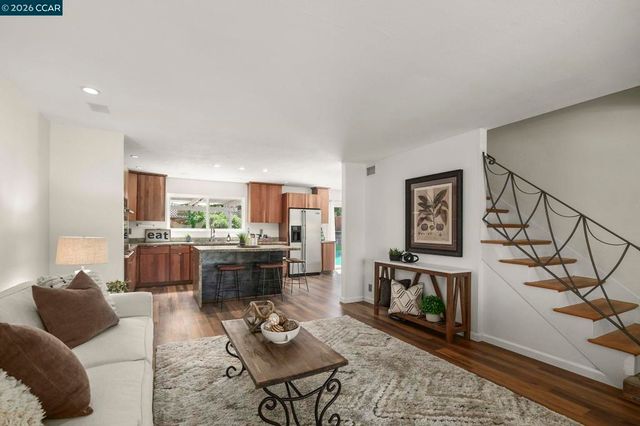 1325 Sumac Cir, Concord, CA 94521