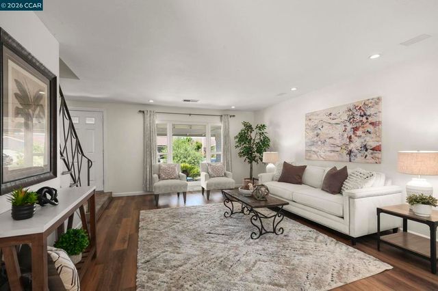 1325 Sumac Cir, Concord, CA 94521