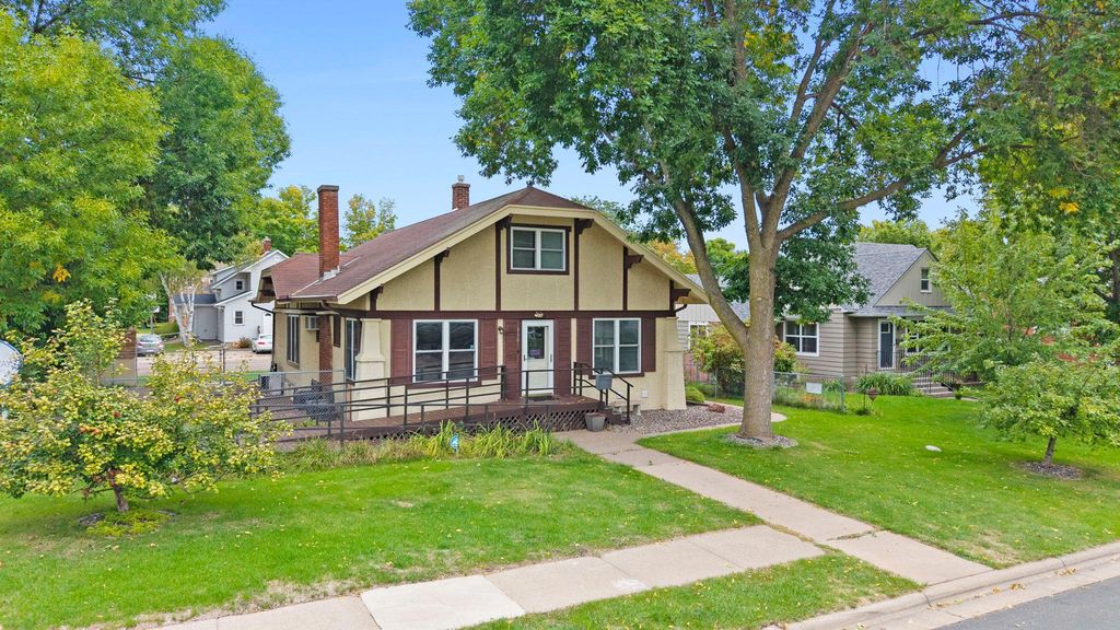 310 Ashland Street S, Cambridge, MN 55008 — photo 2