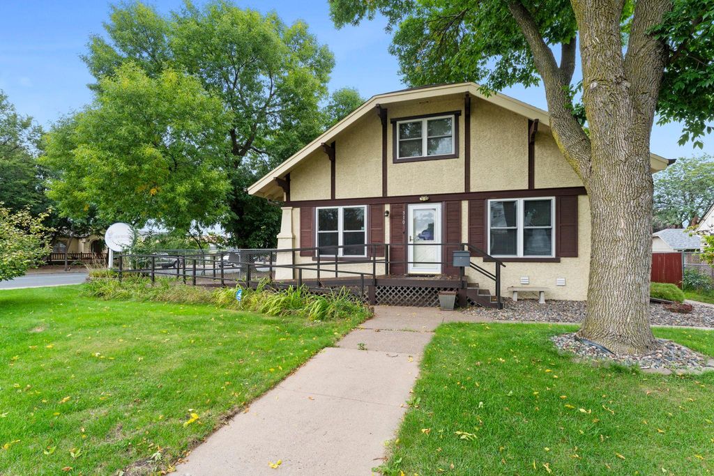 310 Ashland Street S, Cambridge, MN 55008 — photo 3
