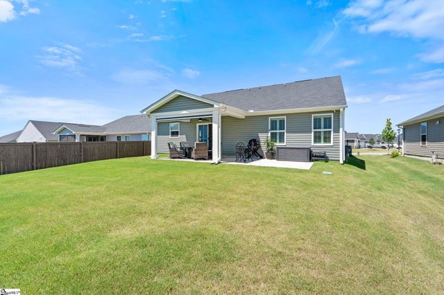 1337 Coffeetree Drive, Woodruff, SC 29388