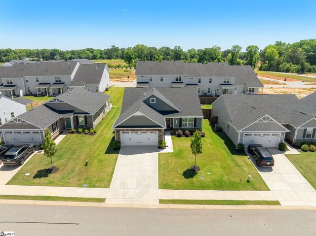 1337 Coffeetree Drive, Woodruff, SC 29388