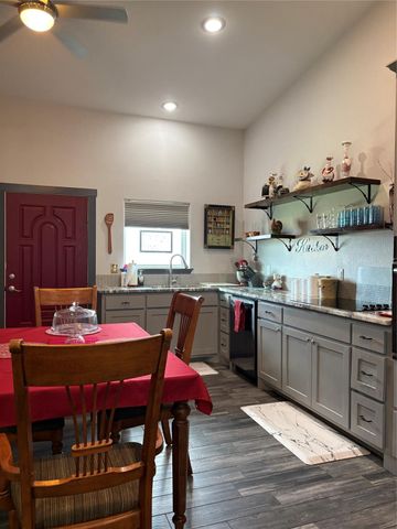 12405 Fm 532, Hallettsville, TX 77964