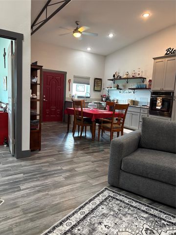 12405 Fm 532, Hallettsville, TX 77964