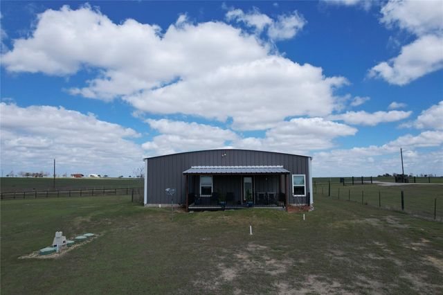 12405 Fm 532, Hallettsville, TX 77964