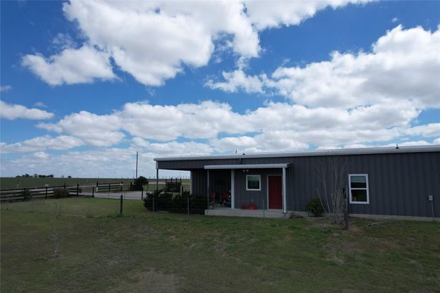 12405 Fm 532, Hallettsville, TX 77964