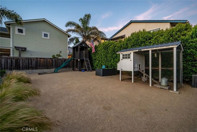 242 N 6th Street, Grover Beach, CA 93433