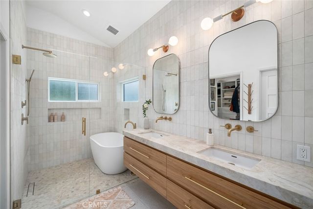 242 N 6th Street, Grover Beach, CA 93433