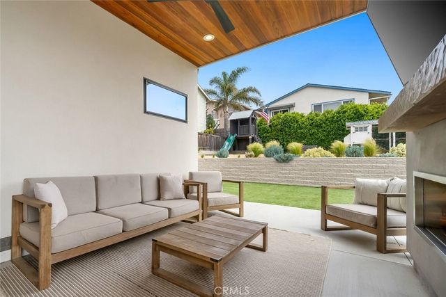 242 N 6th Street, Grover Beach, CA 93433