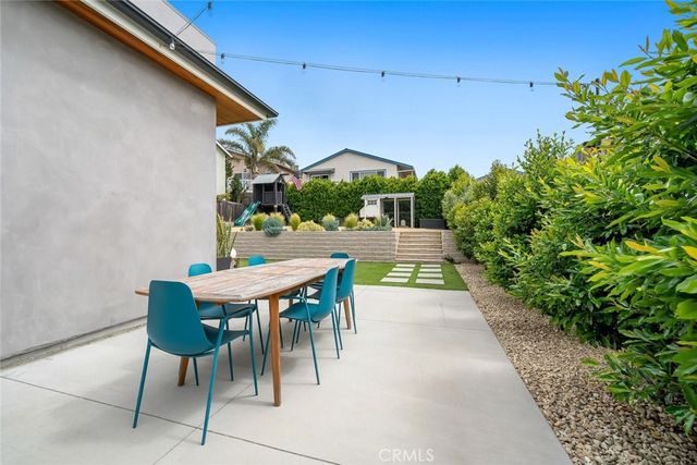 242 N 6th Street, Grover Beach, CA 93433