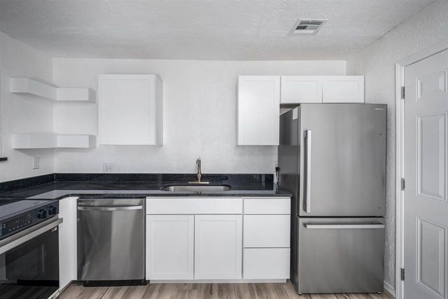 2504 NW 28th, Lawton, OK 73505