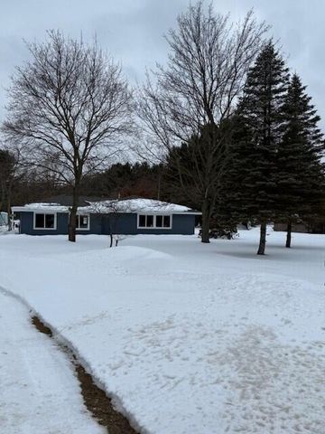 495 S Maple Island Road, Muskegon, MI 49442