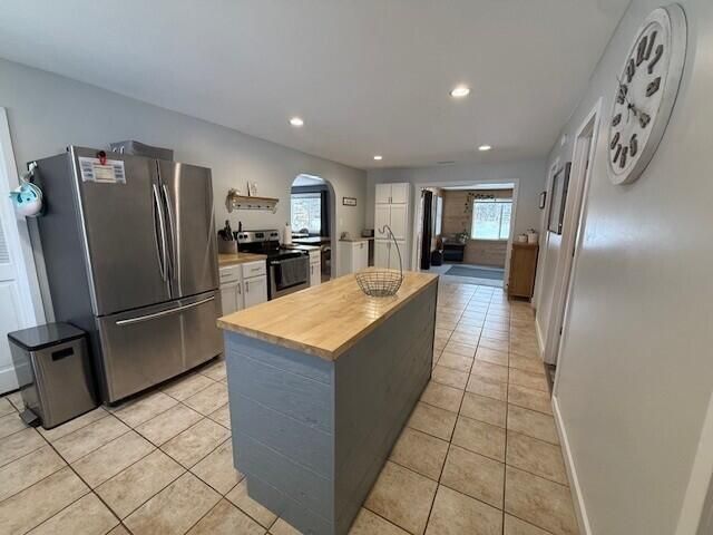 495 S Maple Island Road, Muskegon, MI 49442