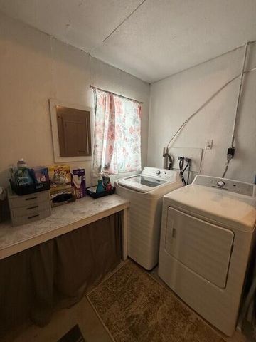 495 S Maple Island Road, Muskegon, MI 49442