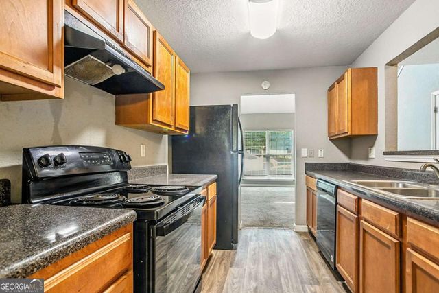 4611 Ravenwood Loop, Union City, GA 30291