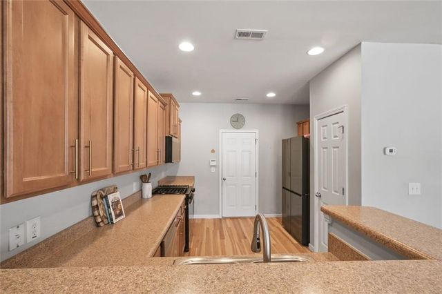 18 JEKYLL Drive 31, Marietta, GA 30066