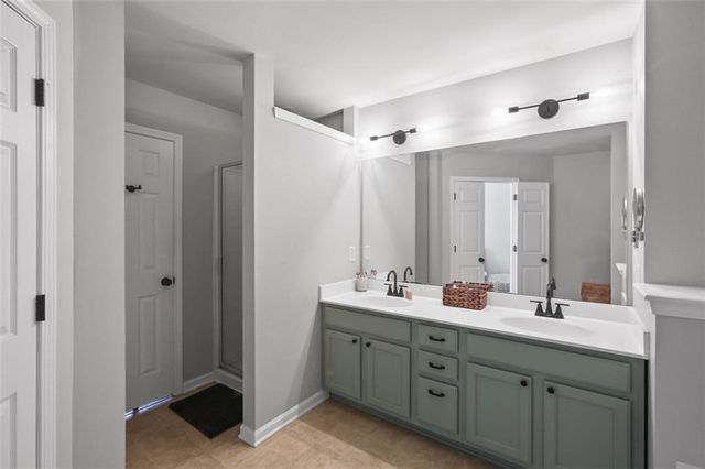 18 JEKYLL Drive 31, Marietta, GA 30066