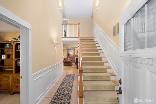 981 E Lakeshore Dr, Allyn, WA 98524
