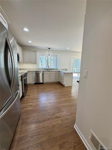 3298 Habitat Trail, Pinckney, MI 48169