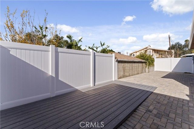 6942 Valmont, Tujunga (los Angeles), CA 91042