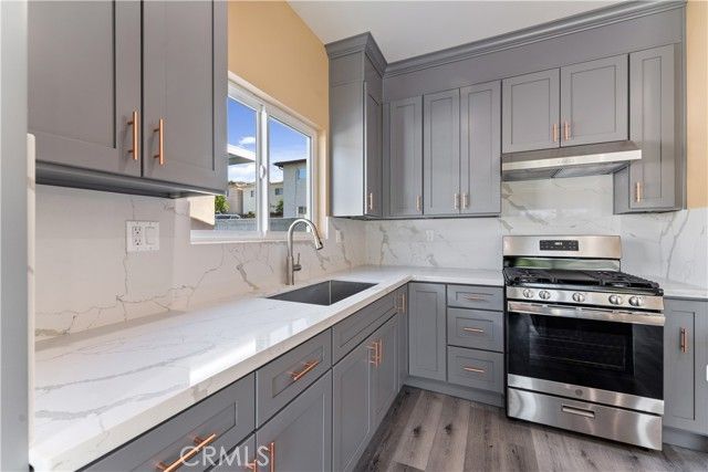 6942 Valmont, Tujunga (los Angeles), CA 91042