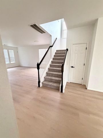 5530 Gable Meadows Drive, Sugar Land, TX 77479