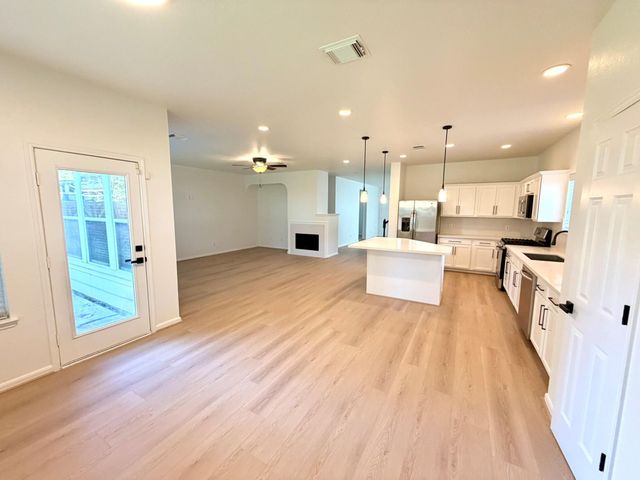 5530 Gable Meadows Drive, Sugar Land, TX 77479