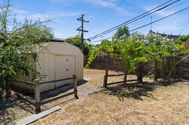 190 W Mckenzie Avenue, Stockton, CA 95204