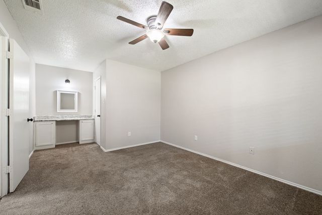 6610 Parkview Lane, North Richland Hills, TX 76182